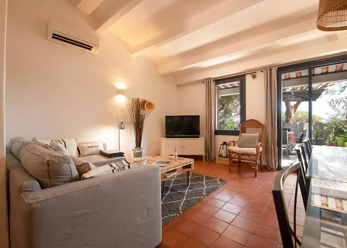别墅 Joli Mazet Clim Vue St Tropez 圣马克西姆