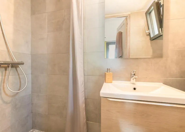 Joli Mazet Clim Vue St Tropez